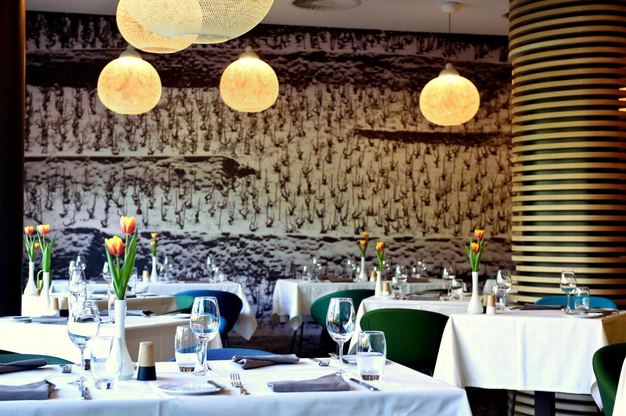 Hotel Vatel 4* Superior Martigny Luaran gambar